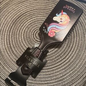 3/$10 girls hairbrush 🆕